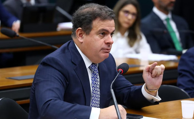 Deputado propõe regras para apostas via aplicativos para combater o mercado ilegal no Brasil 1