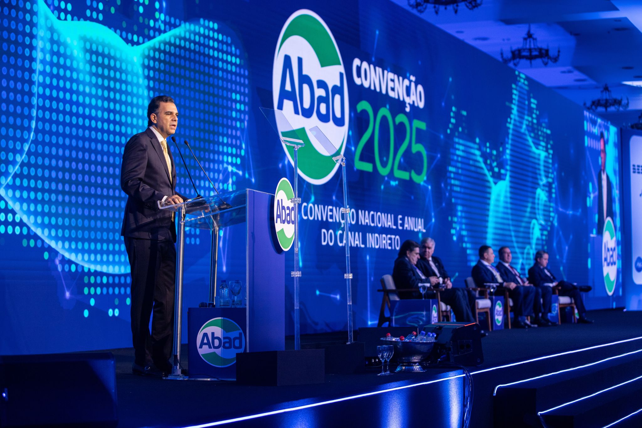 Presidente da Abad defende maior tributação às bets por afetarem consumo 1