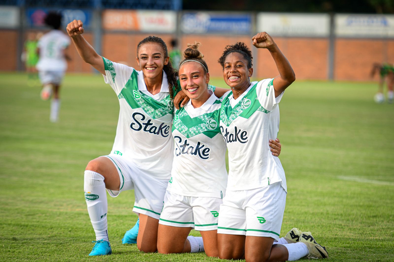 Stake Brasil transforma patrocínio em impacto real para o futebol feminino 1