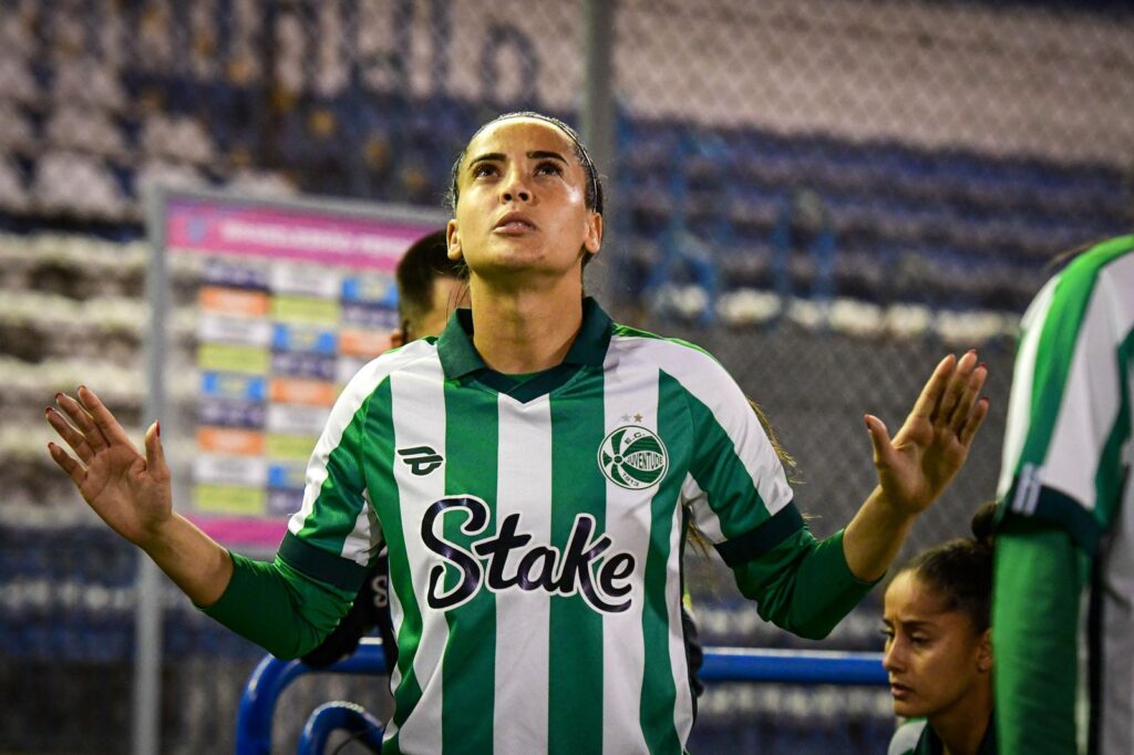 Stake Brasil transforma patrocínio em impacto real para o futebol feminino 4