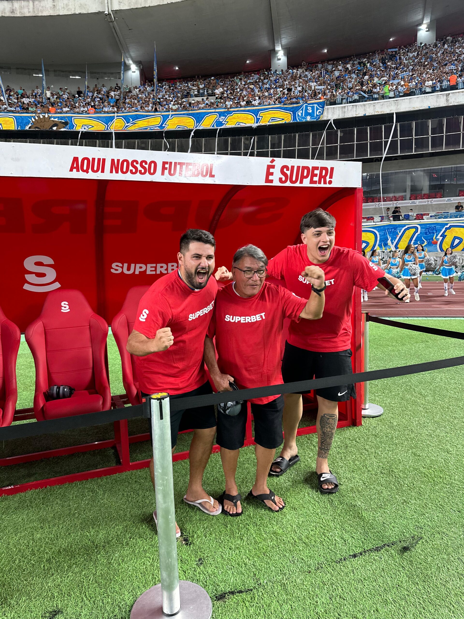 Superbet coloca torcedores no campo na Série B do Brasileirão 2