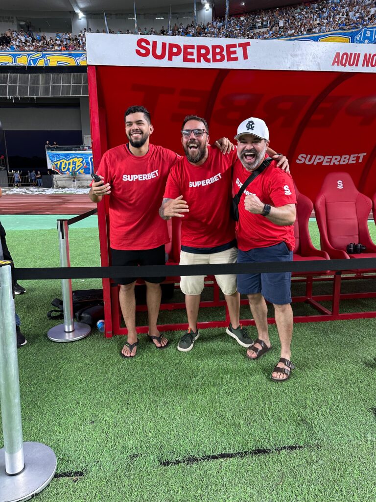 Superbet coloca torcedores no campo na Série B do Brasileirão 4