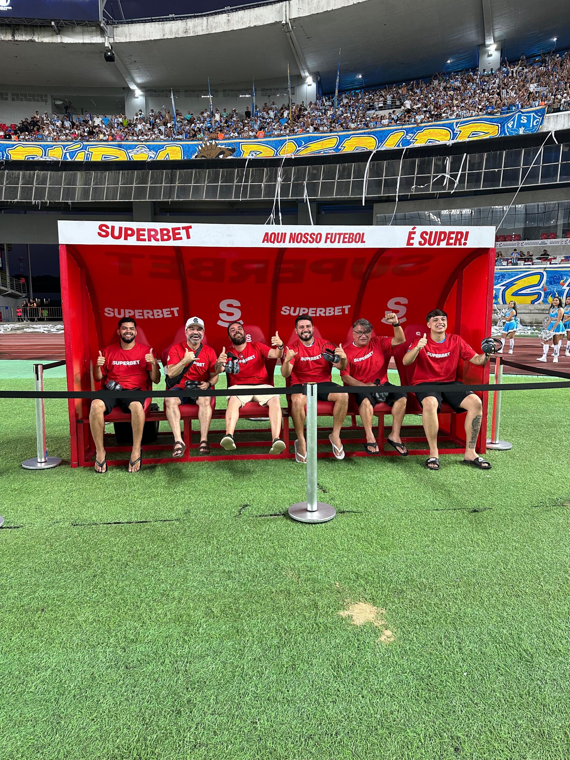 Superbet coloca torcedores no campo na Série B do Brasileirão 5