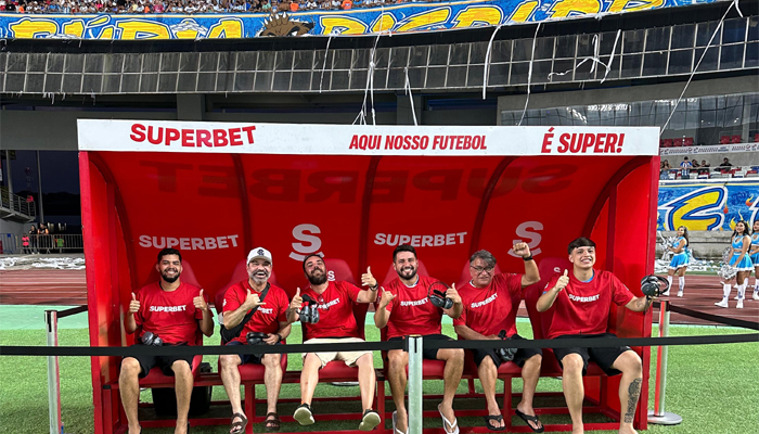Superbet coloca torcedores no campo na Série B do Brasileirão