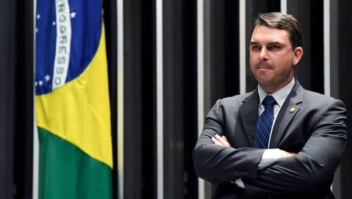 Flávio Bolsonaro é contra PL dos jogos, mas frequenta cassinos nos EUA