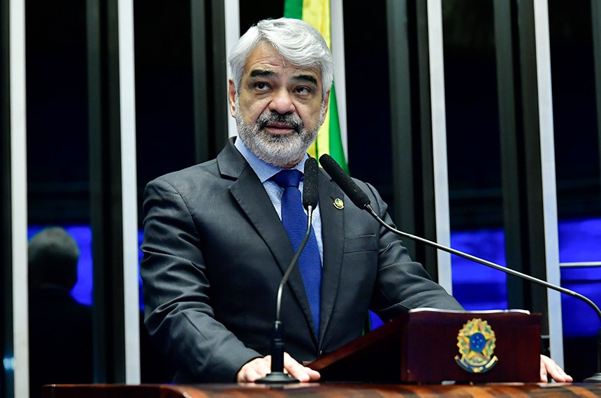 Humberto Costa afirma que legalização dos jogos de azar pode transformar o Brasil em "uma grande jogatina"
