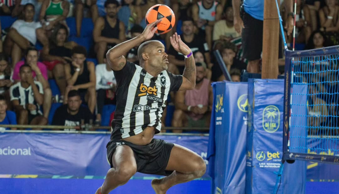 Recheado de ex-estrelas do futebol, Liga Nacional de Futevôlei começa nesta sexta-feira (1º), no Rio de Janeiro