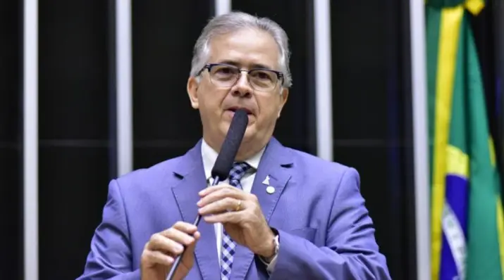 Deputados do PL preferem tributar as bets para compensar a isenção do IR