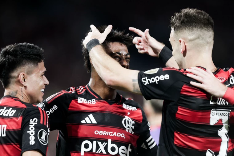 Flamengo anuncia fim antecipado de contrato com patrocinadora máster