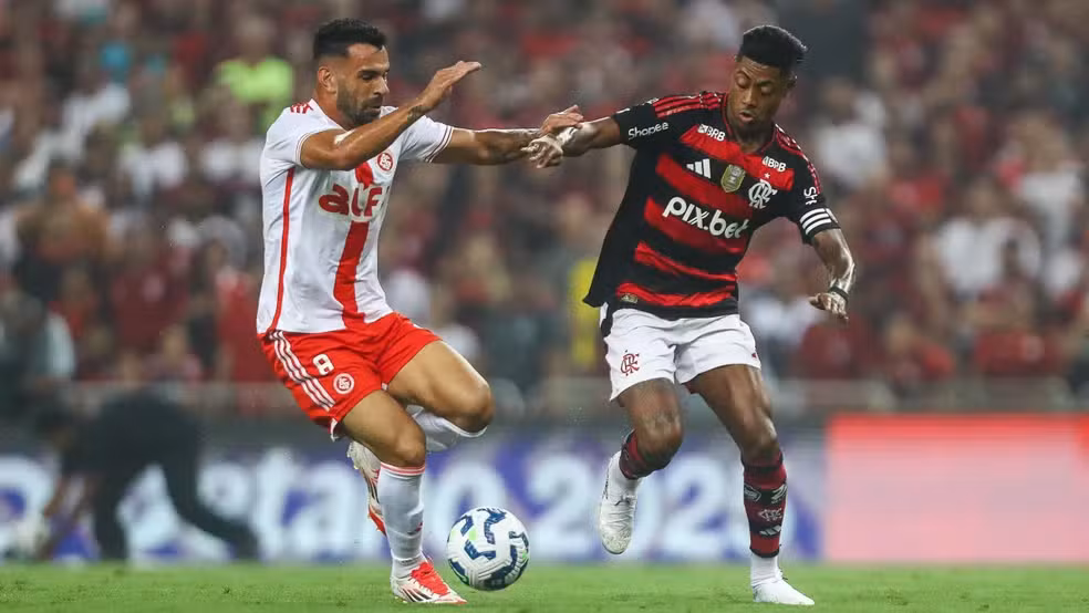 Flamengo é apontado como favorito contra o Internacional na ida das oitavas da Libertadores