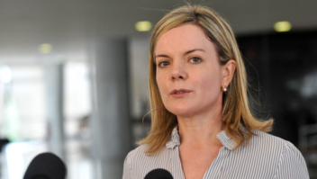 Gleisi Hoffmann: ‘temos de taxar bancos, bilionários e as bets’