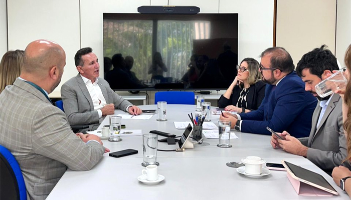 Deputado Jorge Goetten defende criminalização de apostas ilegais e apresenta projeto ao secretário de Prêmios e Apostas