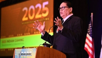 Ernie Stevens Jr., presidente de longa data da Indian Gaming Association, morre aos 66 anos