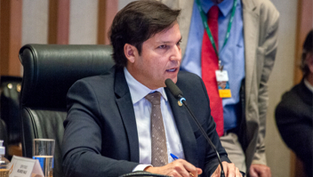 Projeto de lei proíbe publicidade de bets em contratos com Executivo e Legislativo do DF