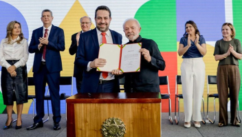 Em posse, Boulos critica escala 6x1 e pede taxação de bilionários e bets