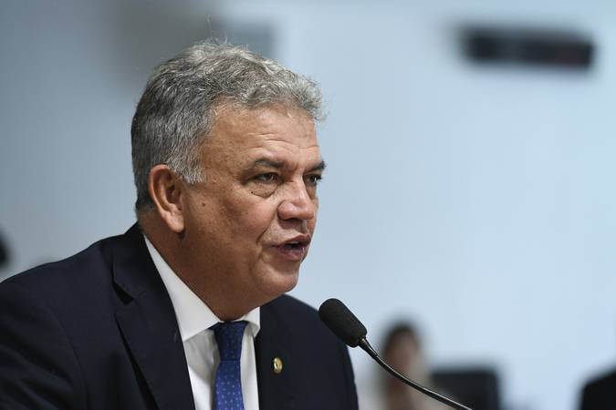 Senador apresenta projeto para elevar tributação das bets para 27,5% e destinar 10% à saúde
