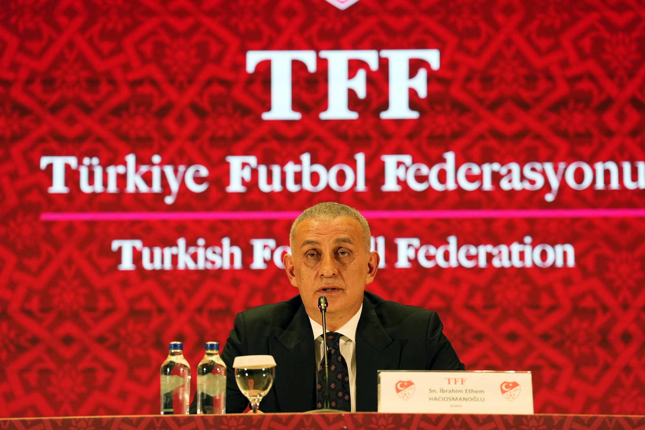 Turquia revela suposto escândalo de apostas com centenas de árbitros