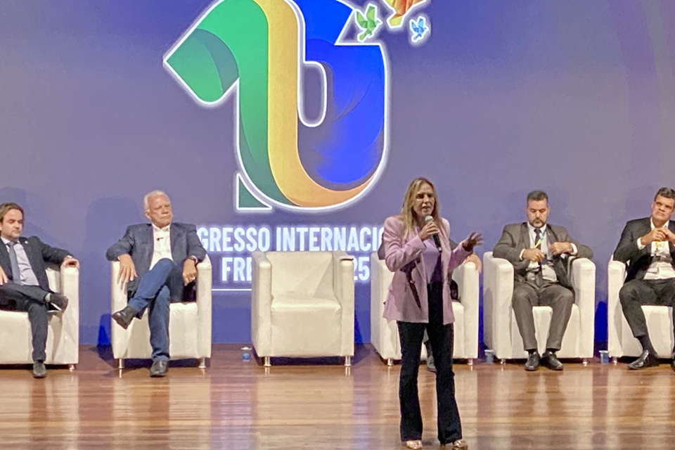 Conselhos estaduais de políticas sobre drogas incluem apostas e vício digital em carta de alerta