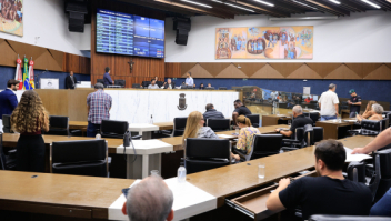 Propostas de limitação da publicidade de bets em BH são aprovadas em 1º turno