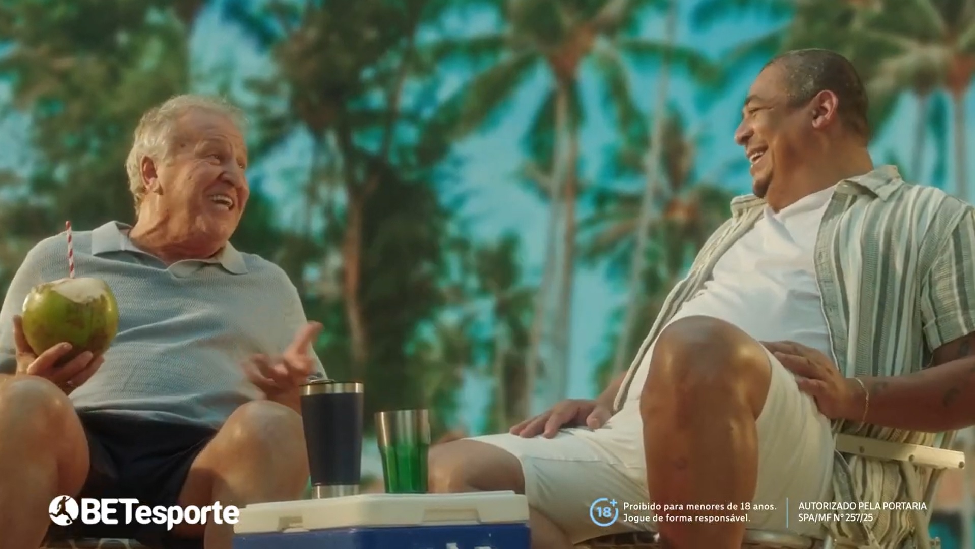 BETesporte lança campanha irreverente com Zico e Vampeta