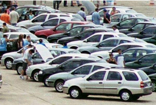 Como encontrar os melhores carros usados em Portugal