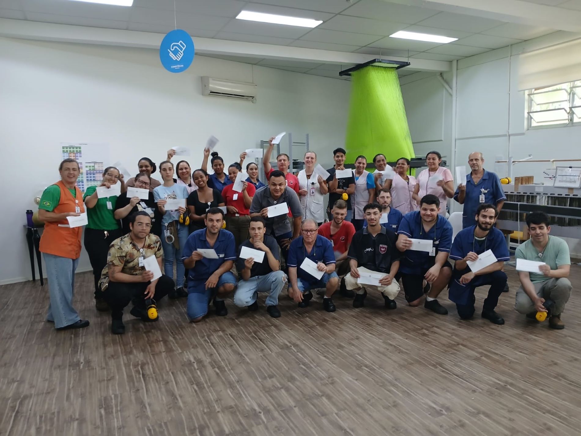 Karsten presenteia mais de 2,5 mil colaboradores com bilhetes da Mega da Virada
