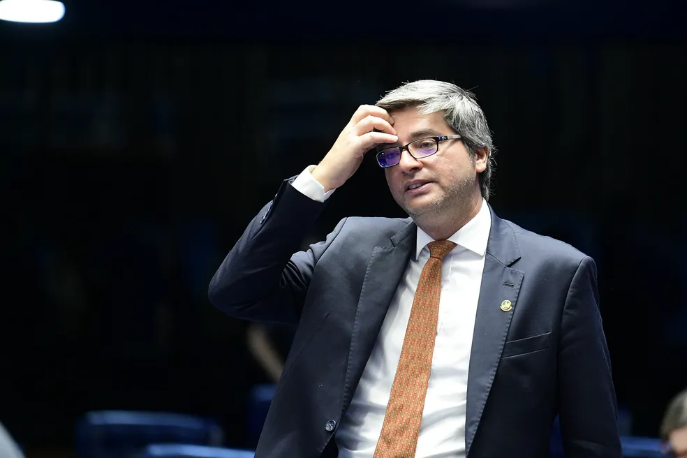 Líder do PL no Senado pedirá que projeto que eleva a tributação sobre bets e fintechs seja votado no plenário