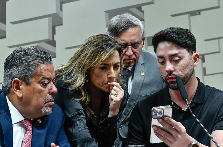 Rico Melquiades oficializa pré-candidatura a deputado federal após depoimento na CPI das Bets