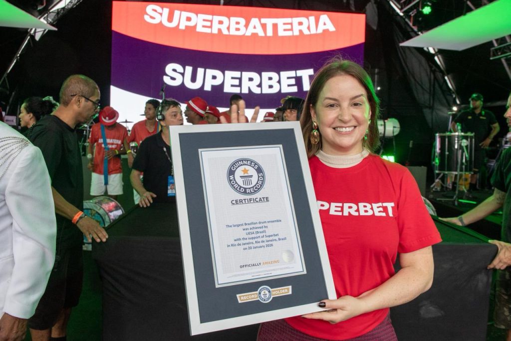 Super Bateria entra para o GUINNESS WORLD RECORD™️ como a maior bateria de samba do mundo Caixa de entrada 2