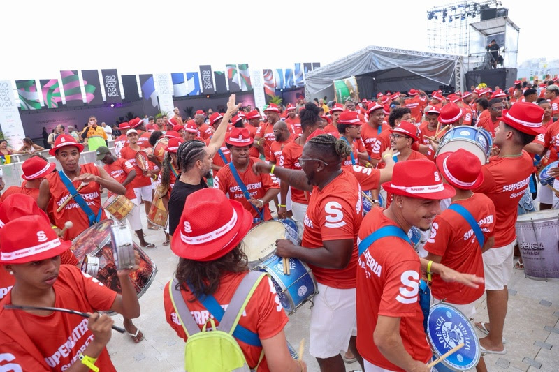 Super Bateria entra para o GUINNESS WORLD RECORD™️ como a maior bateria de samba do mundo Caixa de entrada 9