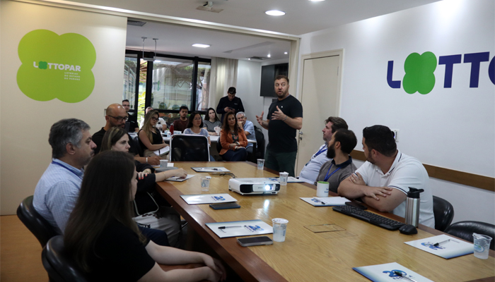 Unidade de Controle Interno, Compliance e Ouvidoria da Lottopar apresenta ações de 2025