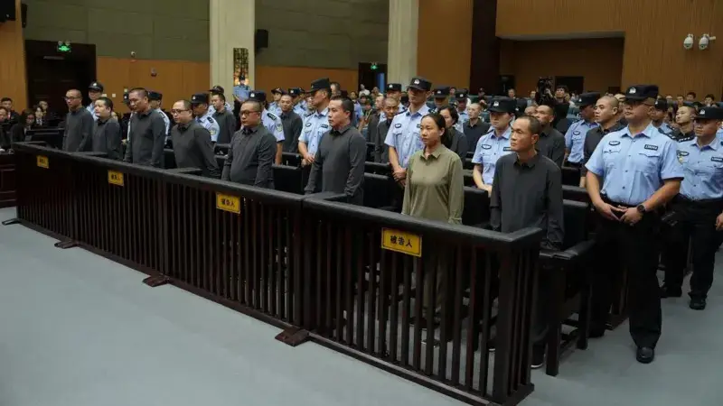 China executa 11 membros de família criminosa por fraudes online e cassinos ilegais