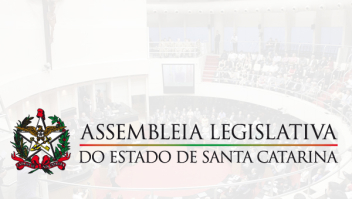 Plenário da ALESC aprova propostas para conscientização de estudantes sobre apostas, IA e cidadania