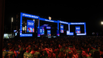 Roda-gigante e tirolesa com artista surpresa marcam ações do Esportes da Sorte no Carnaval do Recife 2026