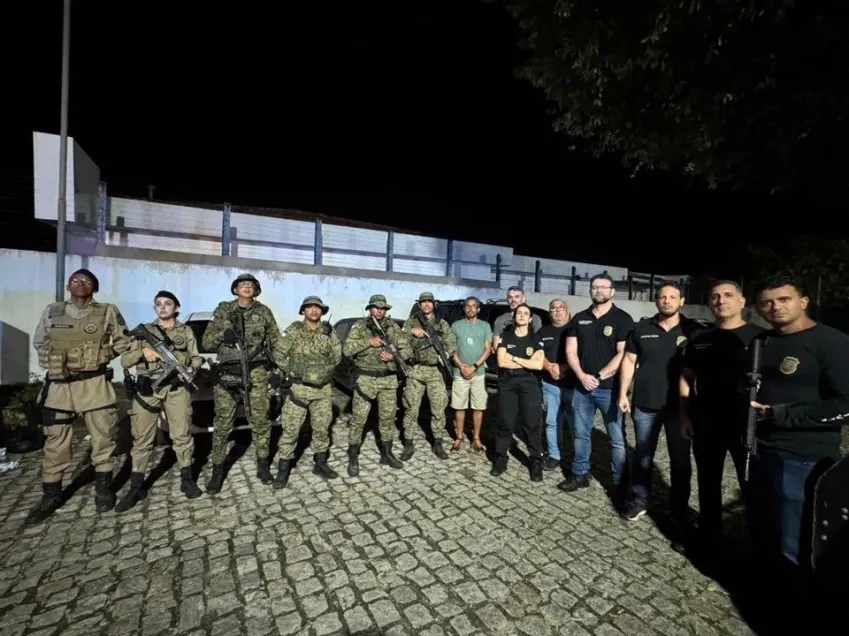 Adolescente de 16 anos é libertada de cativeiro na BA após sequestro por prêmio da Mega-Sena