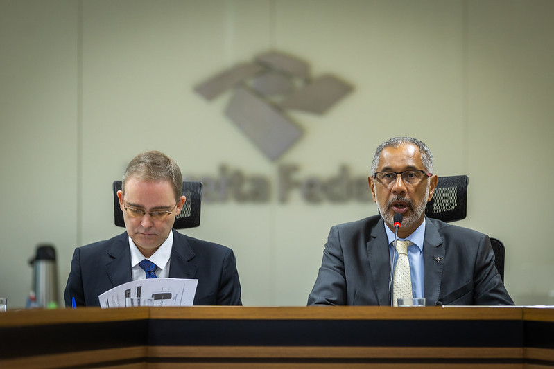 Casas de apostas geram R$ 2,5 bi para Receita Federal em janeiro e fevereiro