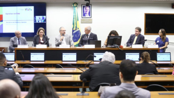 Deputado critica discrepância entre dados do governo e do setor sobre pirataria em apostas on-line