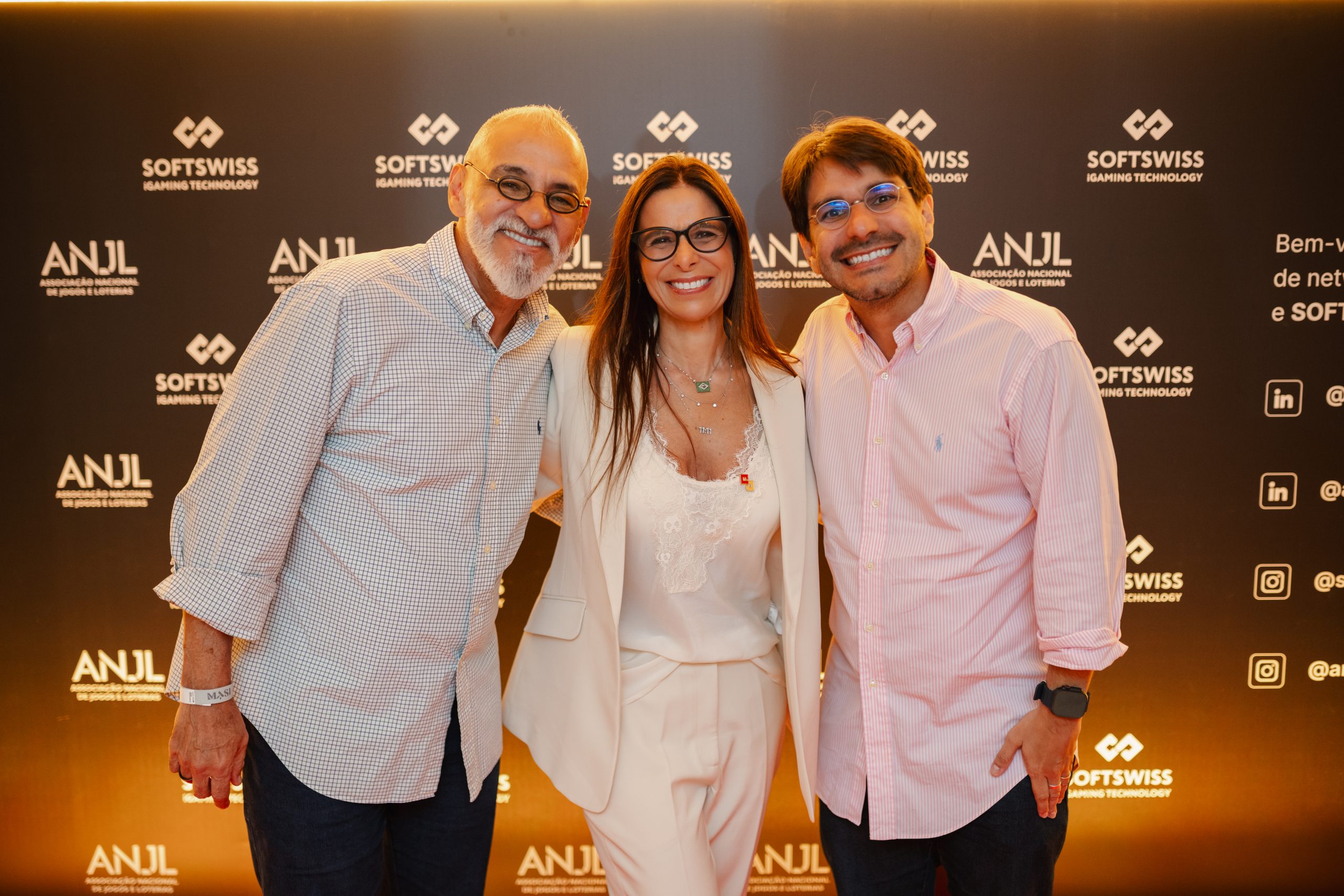 SOFTSWISS fortalece presença na América Latina e na África em grandes eventos da indústria 3