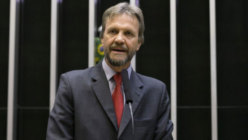 Bancada do PT apresenta projeto que proíbe apostas de quota fixa no Brasil
