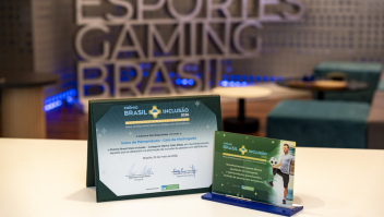 Com apoio do Esportes da Sorte, Galo da Madrugada é premiado na Câmara dos Deputados