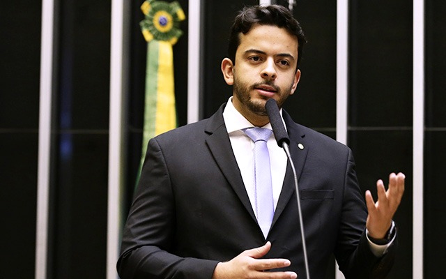 Deputado propõe destinar 50% da arrecadação de bets para Santas Casas do país