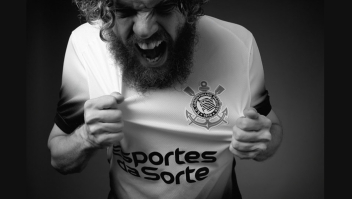 “Torça como um corinthiano”: campanha do Esportes da Sorte exalta a resiliência da Fiel para apoiar o Brasil 1