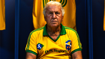 Zico e Vampeta estrelam campanha da BETesporte pelo resgate da paixão do brasileiro pela amarelinha 1