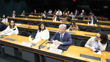 Comissão do Esporte da Câmara debate publicidade de apostas on-line