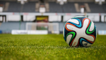 Patrocínio digital no futebol brasileiro: novos modelos de receita para os clubes