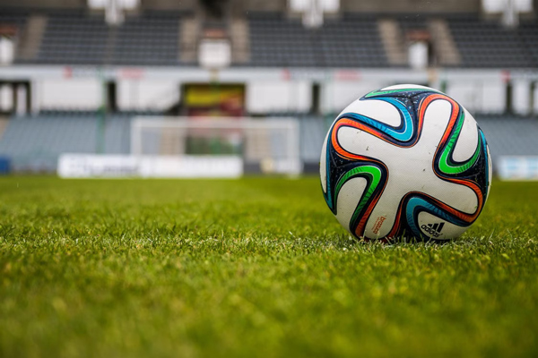 Patrocínio digital no futebol brasileiro: novos modelos de receita para os clubes