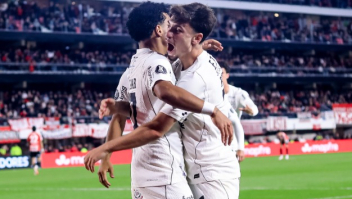 Corinthians and Estudiantes will decide who advances to the Libertadores semi-finals.