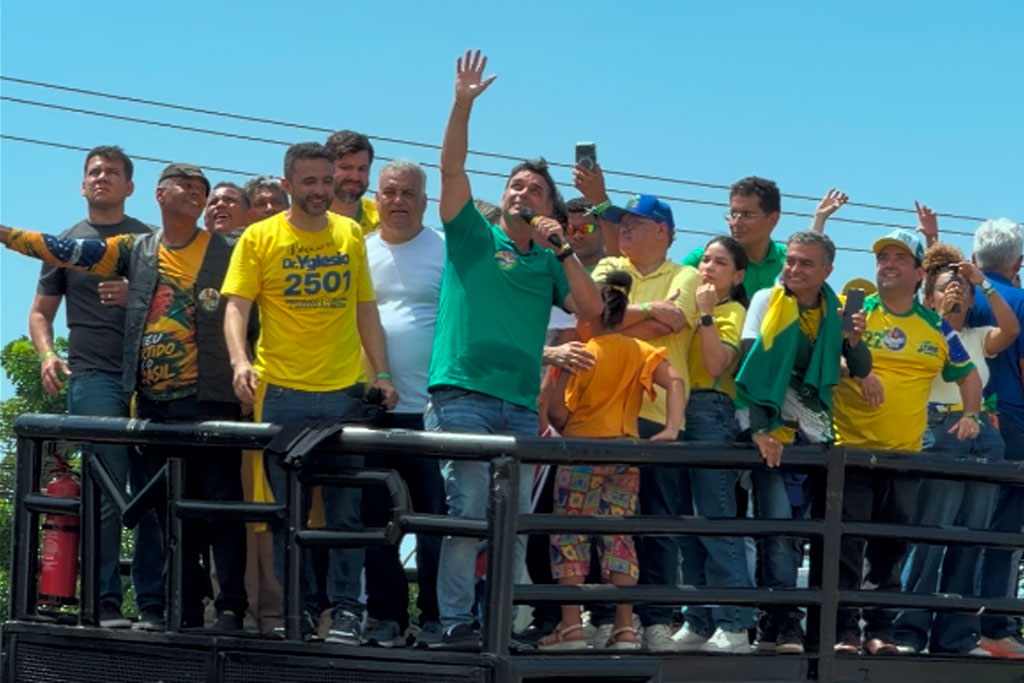 Flávio Bolsonaro critica fim das bets e diz que medida pode impactar Copa do Mundo no Brasil