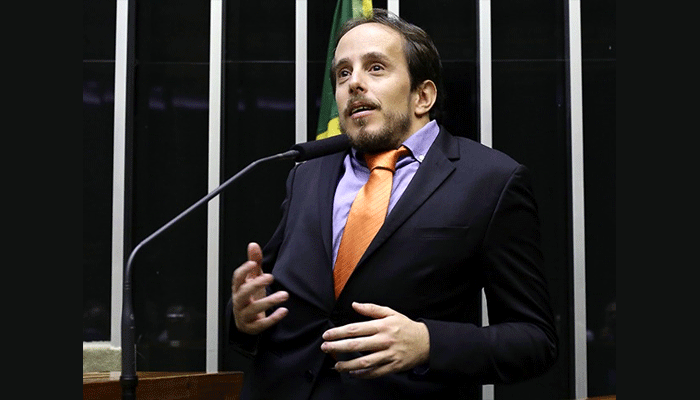 Brazil’s federal decree bans betting sponsorships in football and triggers a R$ 1 billion sponsorship shock