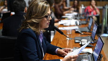 Change of destination in lottery revenue sharing with clubs goes to Plenary.